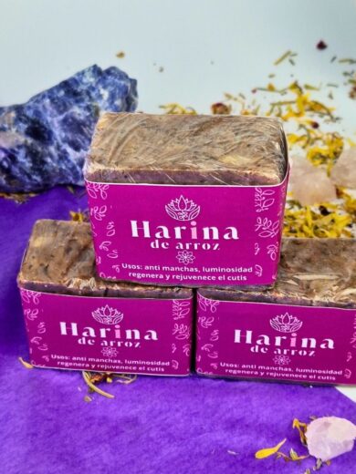 Jabón Artesanal de Harina de Arroz – Luminosidad Natural, Suavidad y Claridad Interior - Image 2