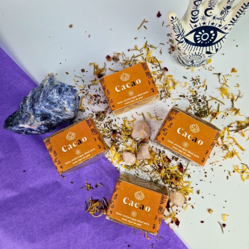 Jabón Artesanal de Cacao – Nutrición Emocional, Piel Radiante y Conexión con el Corazón - Image 3