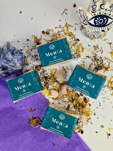 Jabón Artesanal de Menta – Frescura Pura, Claridad Mental y Renovación Energética - Image 3