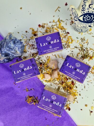 Jabón Artesanal de Lavanda – Calma, Armonía y Piel Renovada - Image 3
